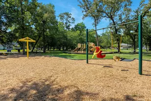 1723 Hidden Villas Dr, Kingwood, TX 77339 - Photo 46