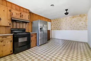 1200 Foster Dr, Conroe, TX 77301 - Photo 4