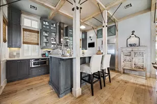 2653 E Seaside Dr, Galveston, TX 77550 - Photo 8