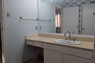 8055 Cambridge St, Houston, TX 77054 - Photo 6