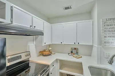 31 Harbour Row Drive #33, Coldspring, TX 77331 - Photo 10