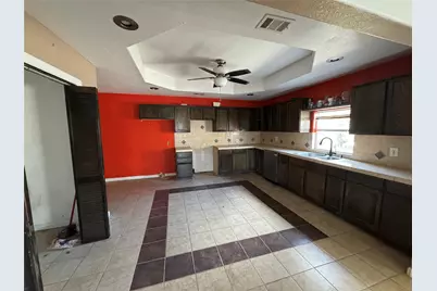 1202 Pine Avenue, Orange, TX 77630 - Photo 10