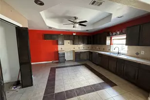 1202 Pine Ave, Orange, TX 77630 - Photo 10