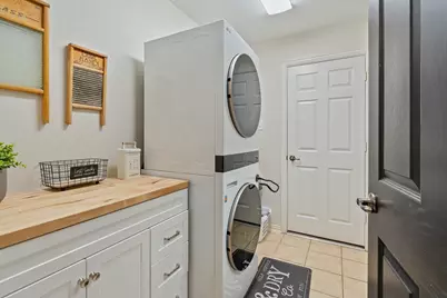 2408 Hollowbrook Lane, Conroe, TX 77384 - Photo 34