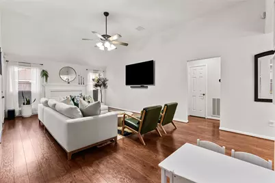 3911 Spring Circle Drive W, Pearland, TX 77584 - Photo 8