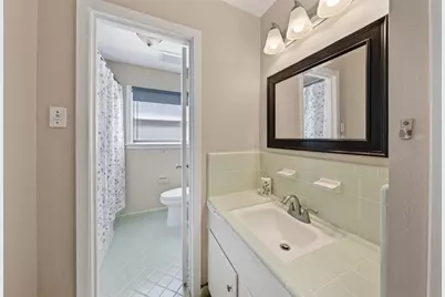 6705 Roos Road, Houston, TX 77074 - Photo 30