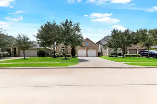 2226 Falcon Brook Dr, Katy, TX 77494 - Photo 2