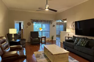 212 Live Oak Ln, Friendswood, TX 77546 - Photo 18