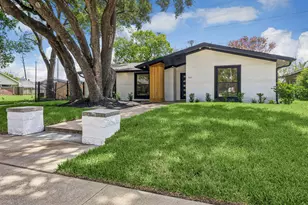 9419 Greenwillow Dr, Houston, TX 77096 - Photo 2