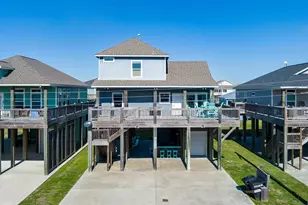 972 Surf Rd, Crystal Beach, TX 77650 - Photo 18