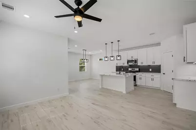 1078 Saint Clair Street #B, Houston, TX 77088 - Photo 14