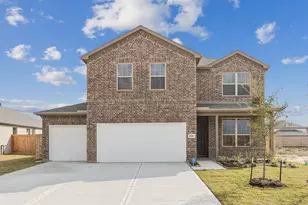 1026 S Oakhurst Dr, Dayton, TX 77535 - Photo 1