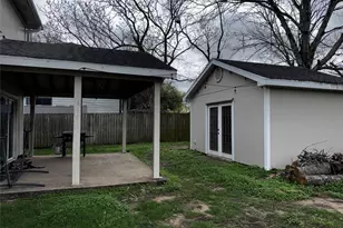 303 Cypress Ln, La Porte, TX 77571 - Photo 18