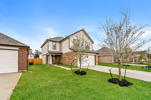 2856 Briggs Dr, Conroe, TX 77301 - Photo 2