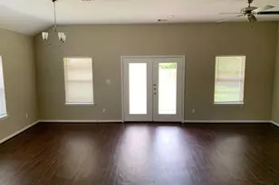 8205 Claiborne, Houston, TX 77078 - Photo 2