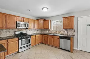 18481 Sunrise Oaks Ct, Montgomery, TX 77316 - Photo 6