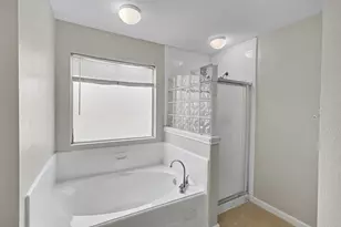 18481 Sunrise Oaks Ct, Montgomery, TX 77316 - Photo 16