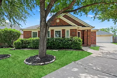 4527 Lake Halbert Lane, Richmond, TX 77406 - Photo 2