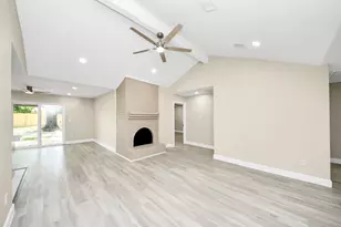4703 Quail Hollow Dr, Baytown, TX 77521 - Photo 4