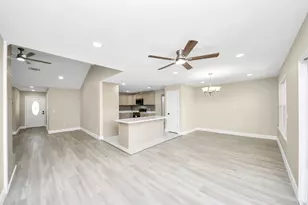 4703 Quail Hollow Dr, Baytown, TX 77521 - Photo 16
