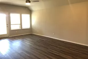 9224 Inland Leather Ln, Conroe, TX 77385 - Photo 4