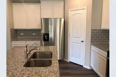 9224 Inland Leather Lane, Conroe, TX 77385 - Photo 8