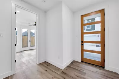 1805 Emir Street #E, Houston, TX 77009 - Photo 8
