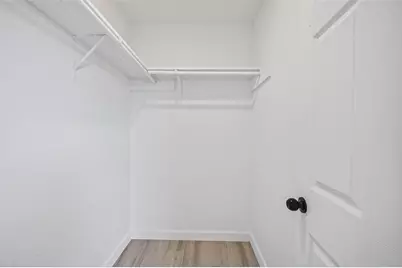 9007 Hilda Street, Houston, TX 77033 - Photo 10