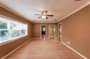 3827 Drake St, Houston, TX 77005 - Photo 16