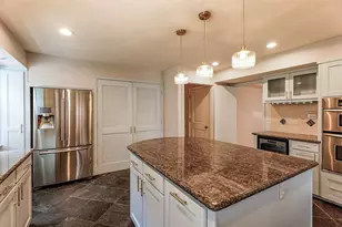 3827 Drake St, Houston, TX 77005 - Photo 10