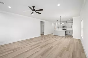 8056 Meadowbrook Dr, Houston, TX 77017 - Photo 6