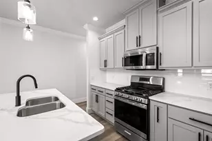 8056 Meadowbrook Dr, Houston, TX 77017 - Photo 2