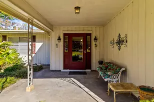 433 W Laurelia Rd, Corrigan, TX 75939 - Photo 2