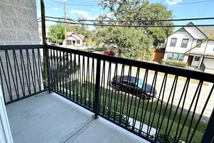 401 W 25th St, Houston, TX 77008 - Photo 10