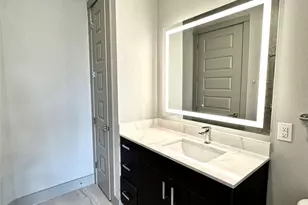 401 W 25th St, Houston, TX 77008 - Photo 16