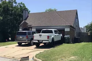 1012 Ashmount Ln, Arlington, TX 76017 - Photo 2