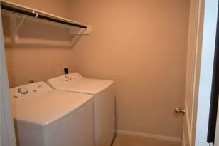 3042 Village Creek Dr, Katy, TX 77494 - Photo 10