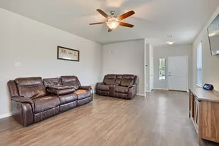 4706 Los Pines Way, Bryan, TX 77807 - Photo 2