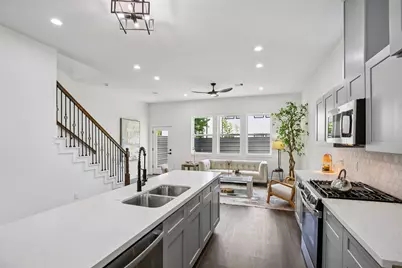6737 Liverpool Street, Houston, TX 77021 - Photo 10