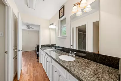 11730 Denise Drive, Houston, TX 77024 - Photo 34