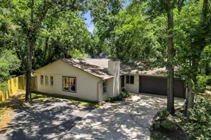 25 Hornbill Ct, The Woodlands, TX 77380 - Photo 2