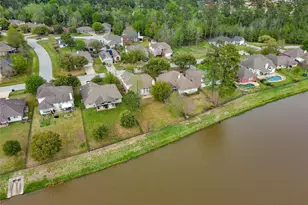 9219 E Lakeside Dr, Magnolia, TX 77354 - Photo 2