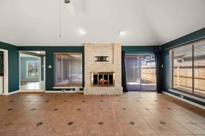 11131 Kitty Brook Drive, Houston, TX 77071 - Photo 10