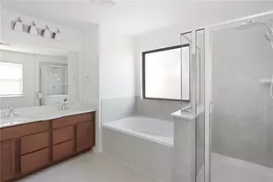 12806 Mossy Knl Dr, Houston, TX 77044 - Photo 16