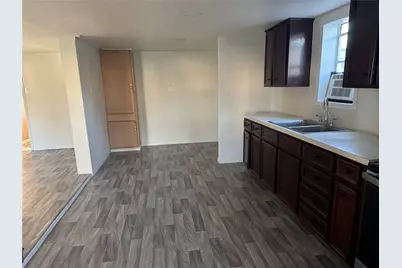 406 S 7th Street, Alvin, TX 77511 - Photo 4