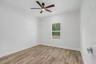 242 Private Road 77004, Liberty, TX 77575 - Photo 26