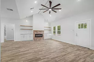242 Private Road 77004, Liberty, TX 77575 - Photo 6