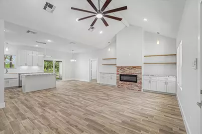 242 Private Road 77004, Liberty, TX 77575 - Photo 6