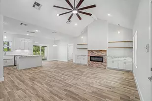 242 Private Road 77004, Liberty, TX 77575 - Photo 6