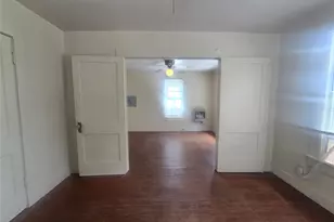 2221 35th St, Galveston, TX 77550 - Photo 6
